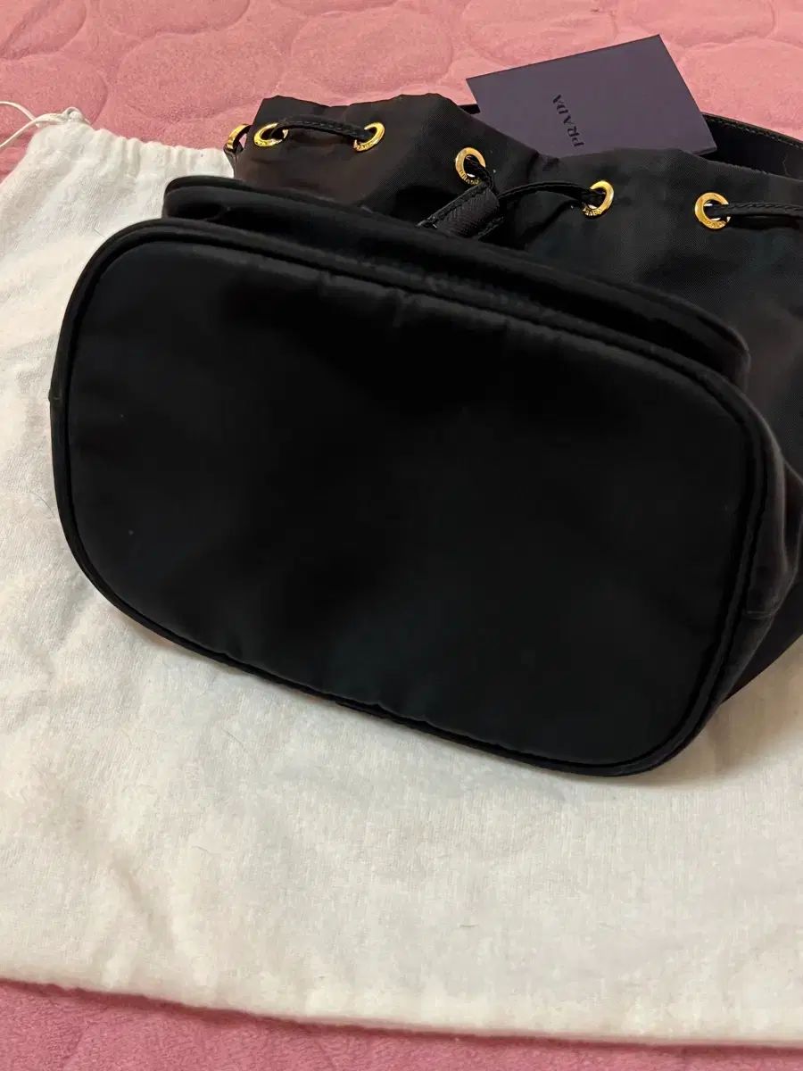 プラダ バケットバッグ リナイロン ブラック 透け感 メッセンジャーバッグ 