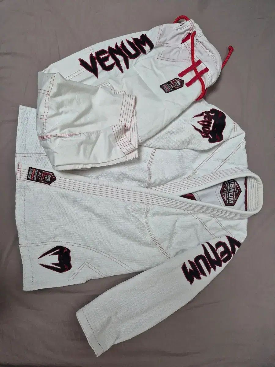 VENUM ヴェナム クリムゾン バイパー 柔術 Jiu Jitsu 柔道着 白