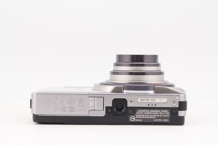 高品質 ☆極上品☆ オリンパス OLYMPUS μ7020 シルバー コンパクト 高品質 ☆極上品☆ オリンパス OLYMPUS μ7020 シルバー コンパクト