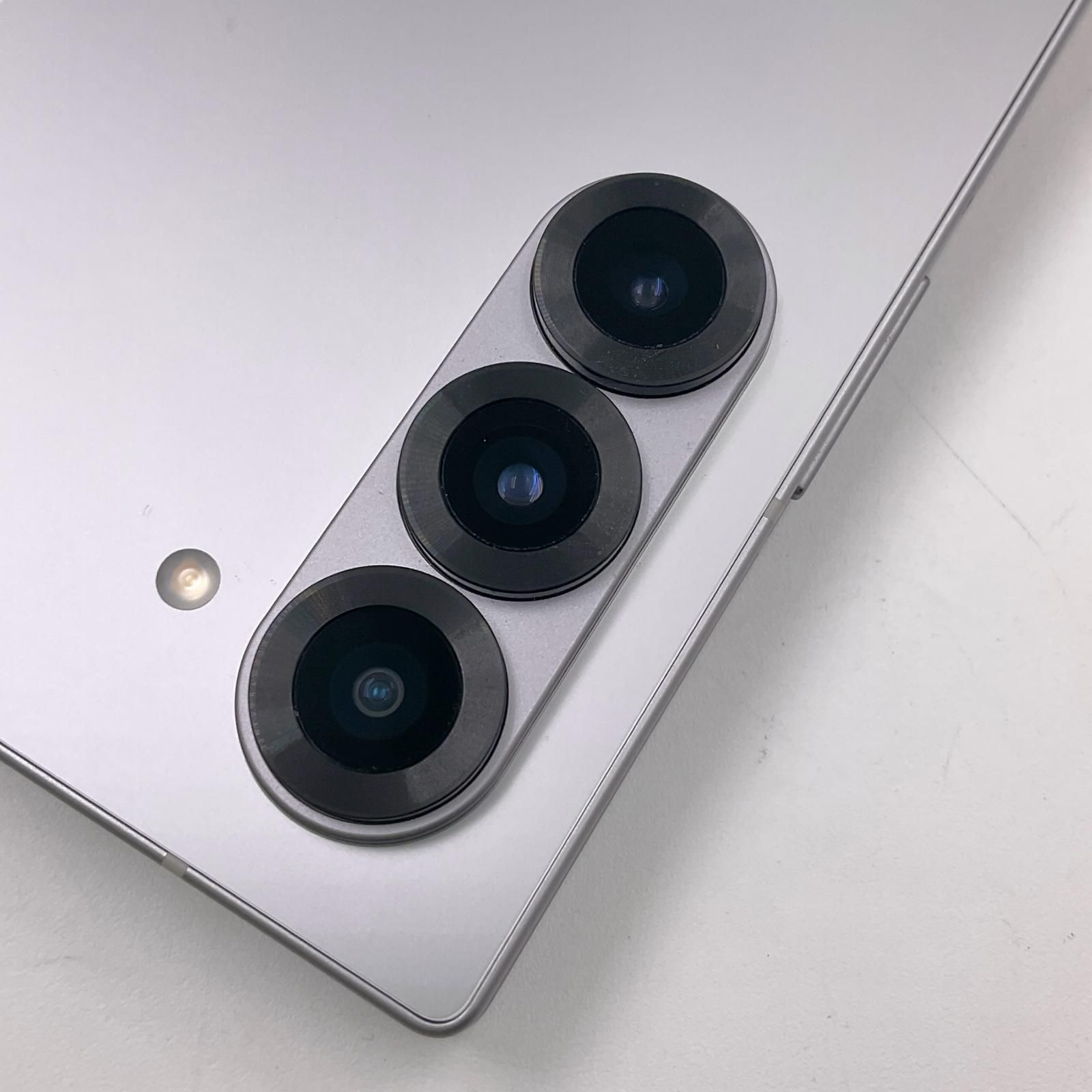 SAMSUNG Galaxy Z Fold6 1TB シルバーシャドウ SIMフリー AM-F956Q 白