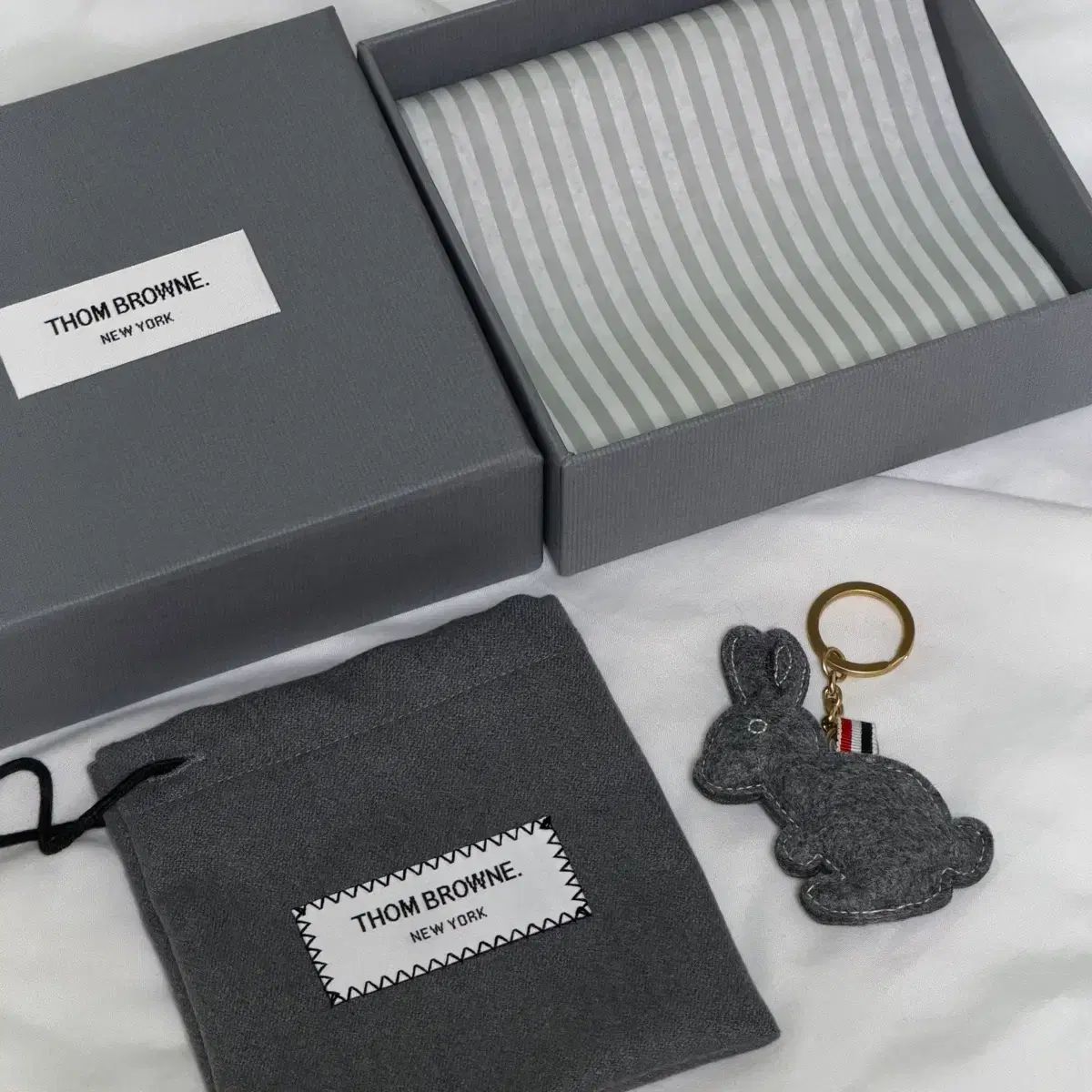 レシートO トム ブラウン ポップアップ キーホルダー うさぎ