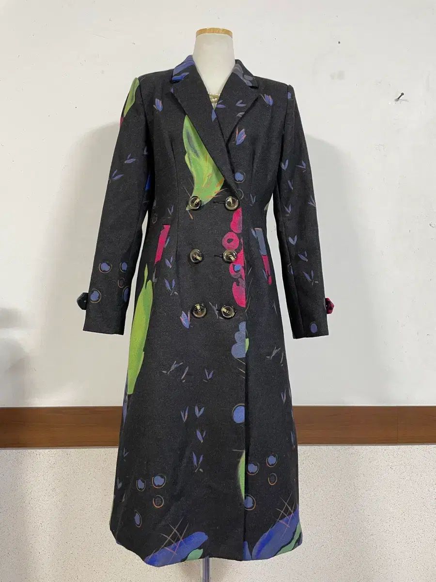 ロングコート　デザイン古着 N5866 ユニーク ロング コート ラグジュアリースタイル - メルカリ