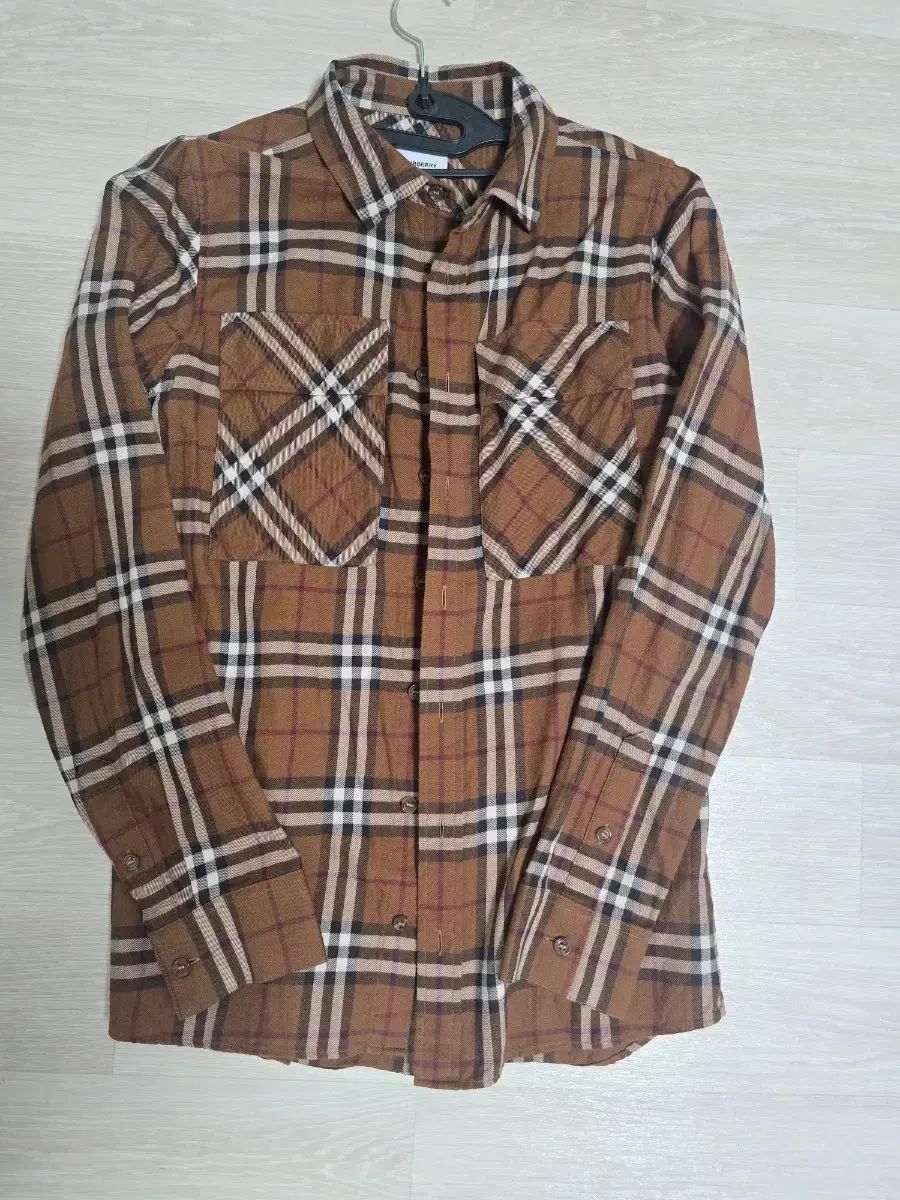 バーバリー バーバリーチェックシャツ 14 y 1回 着用