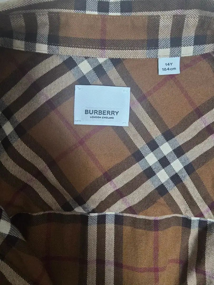 バーバリー バーバリーチェックシャツ 14 y 1回 着用