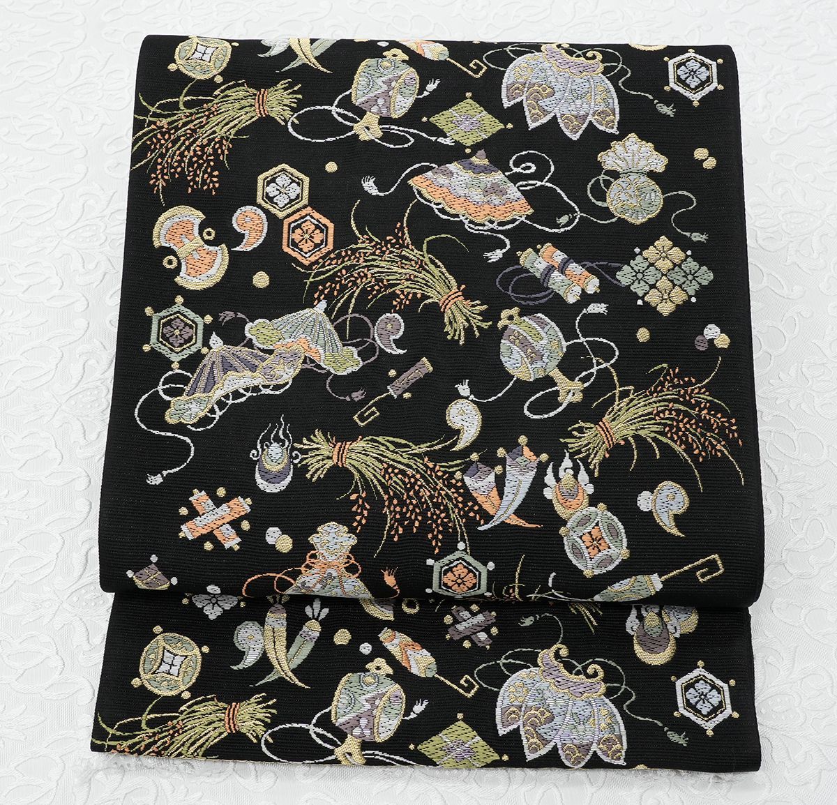 １本限り 未仕立 西陣織 袋帯 山下織物 豊年宝尽くし 黒地 仕立込