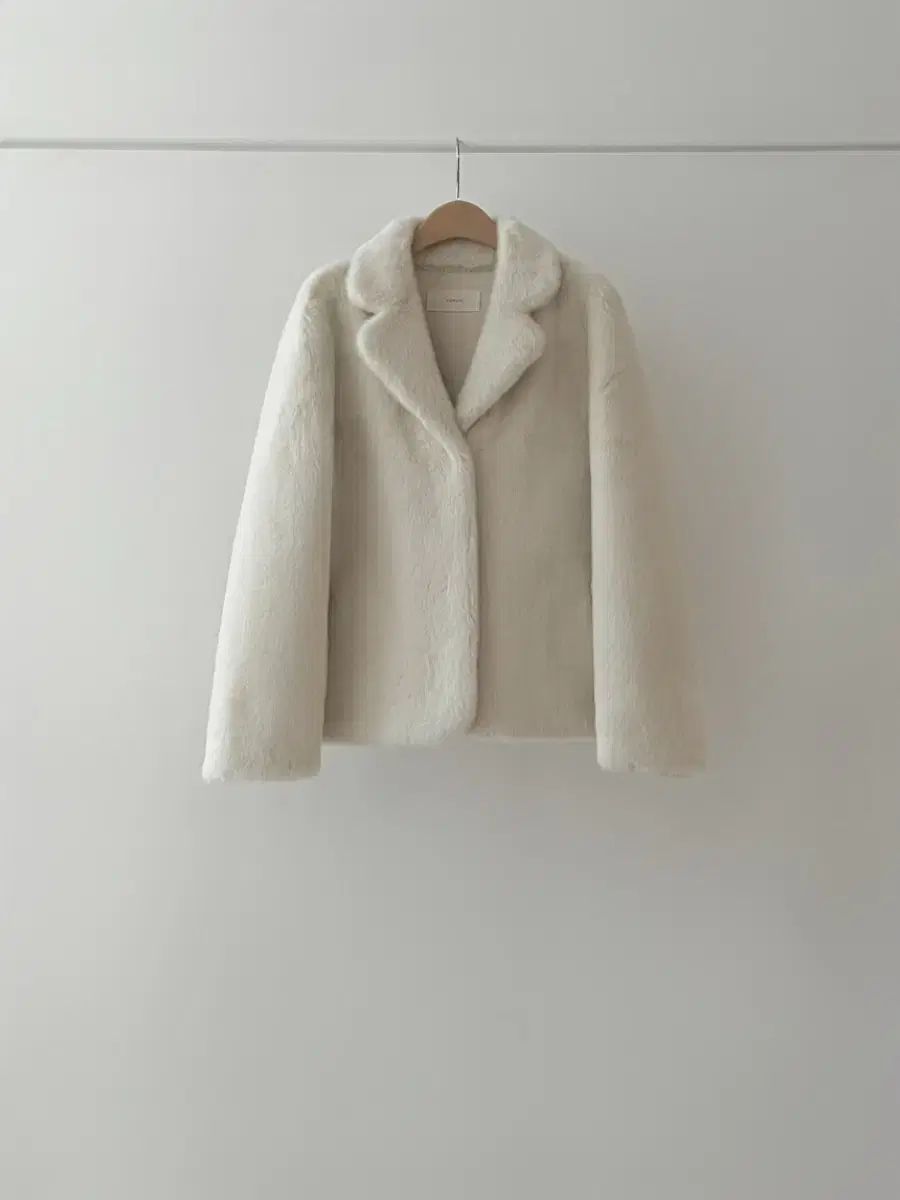 オンス KARA ファージャケット 状態良し