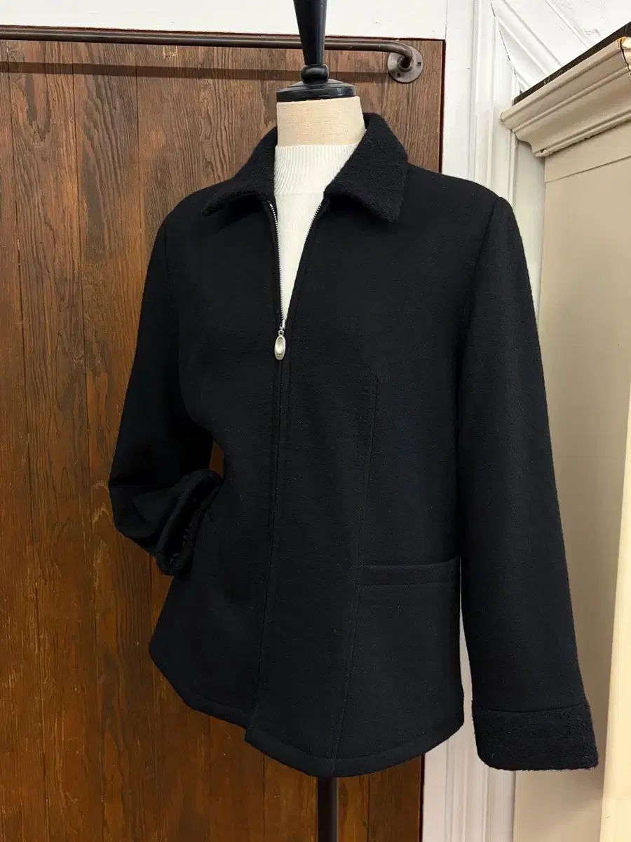 ブラック ブークレ ウール ジャケット