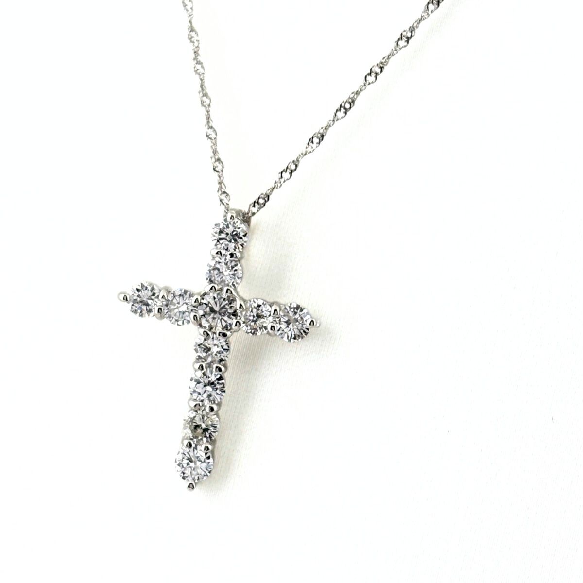クロスモチーフ ネックレス プラチナ ペンダント メレダイヤ 十字架 Pt 900 850 ダイヤモンド レディース