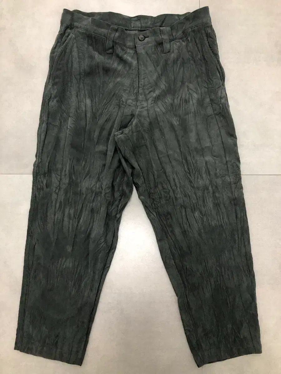 イッセイミヤケ オムプリッセ コーデュロイ プリーツ パンツ 3