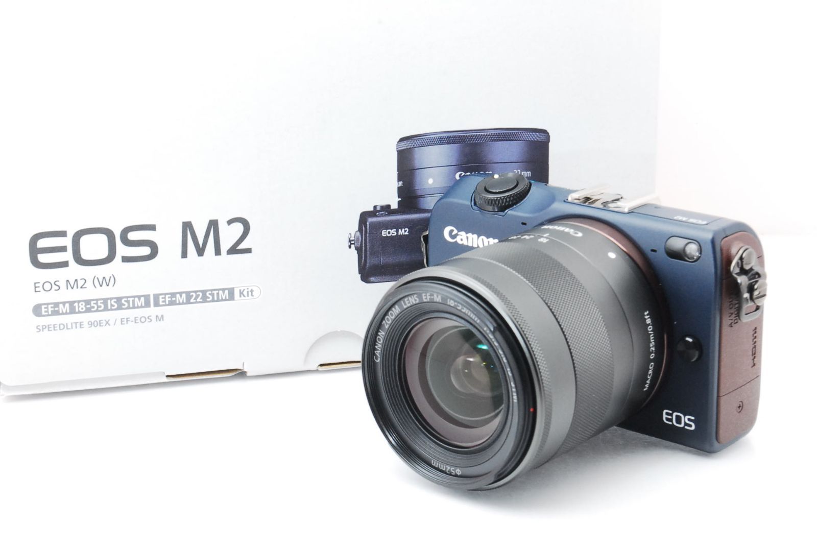 ☆極美品！爽やかベイブルー！超軽量ミラーレス☆キャノン EOS M2