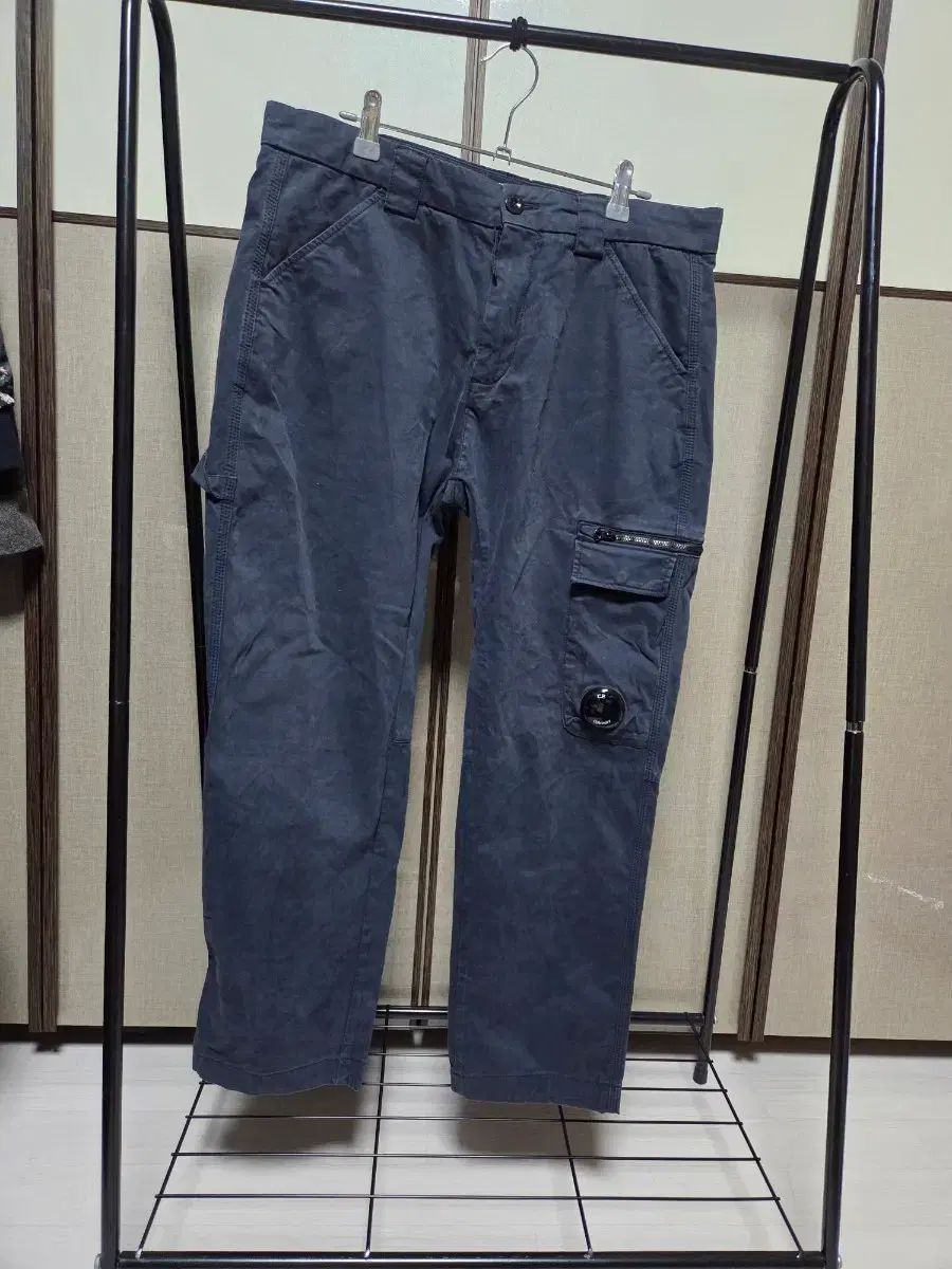 C P カンパニー カーゴ ズボン ネイビー