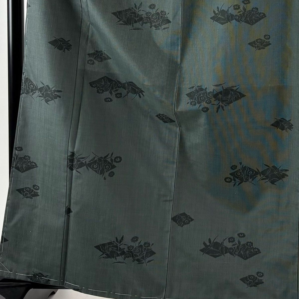 紬 身丈165 cm 裄丈64 M 袷 草花 菱 深緑 正絹 秀品