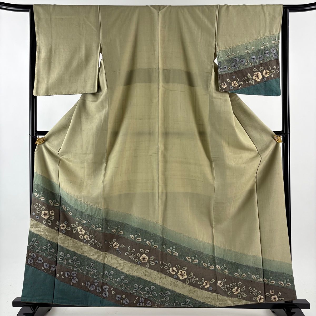 付下げ 身丈160.5 cm 裄丈64.5 M 袷 紬地 草花 唐草 絞り 染め分け 鶯色 正絹 秀品