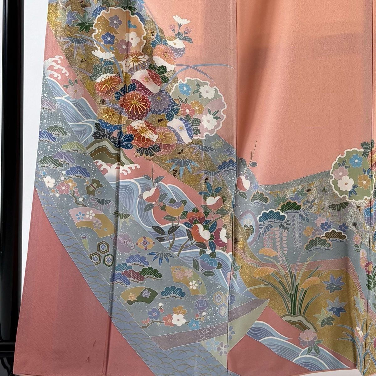 訪問着 身丈164 cm 裄丈67 M 袷 落款 雪輪 菊 金糸 金銀彩 サーモンピンク 正絹 秀品
