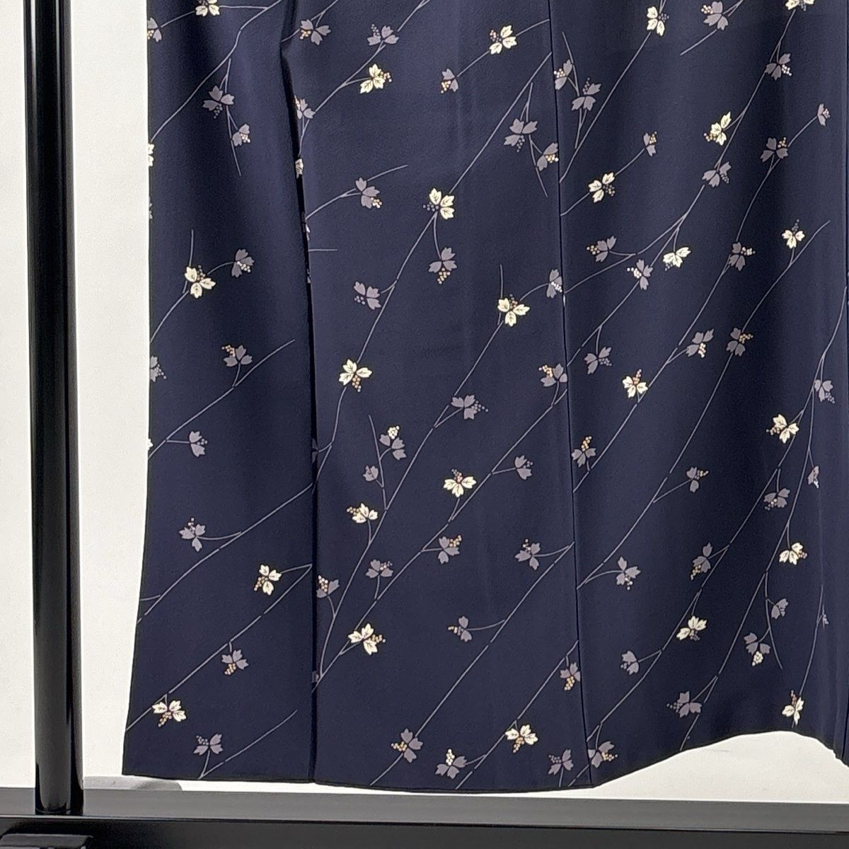 小紋 身丈151 cm 裄丈63 S 袷 葉と実 金彩 紫 正絹 秀品