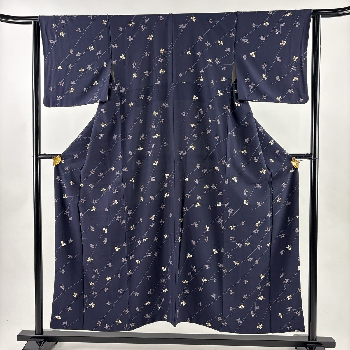 美品】 小紋 身丈151cm 裄丈63cm S 袷 葉と実 金彩 紫 正絹