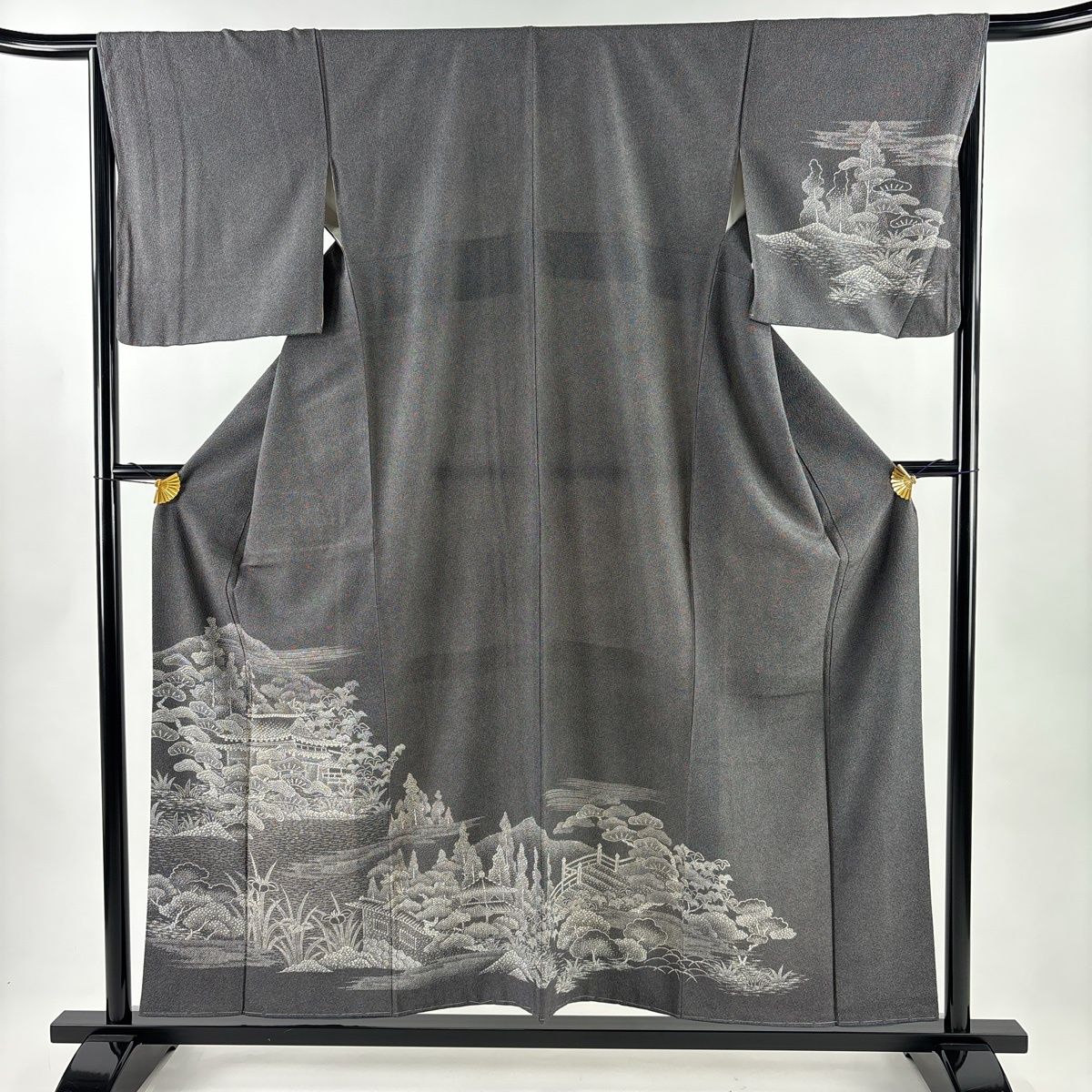 付下げ 身丈156 cm 裄丈66 M 袷 建物 松 黒灰 正絹 秀品