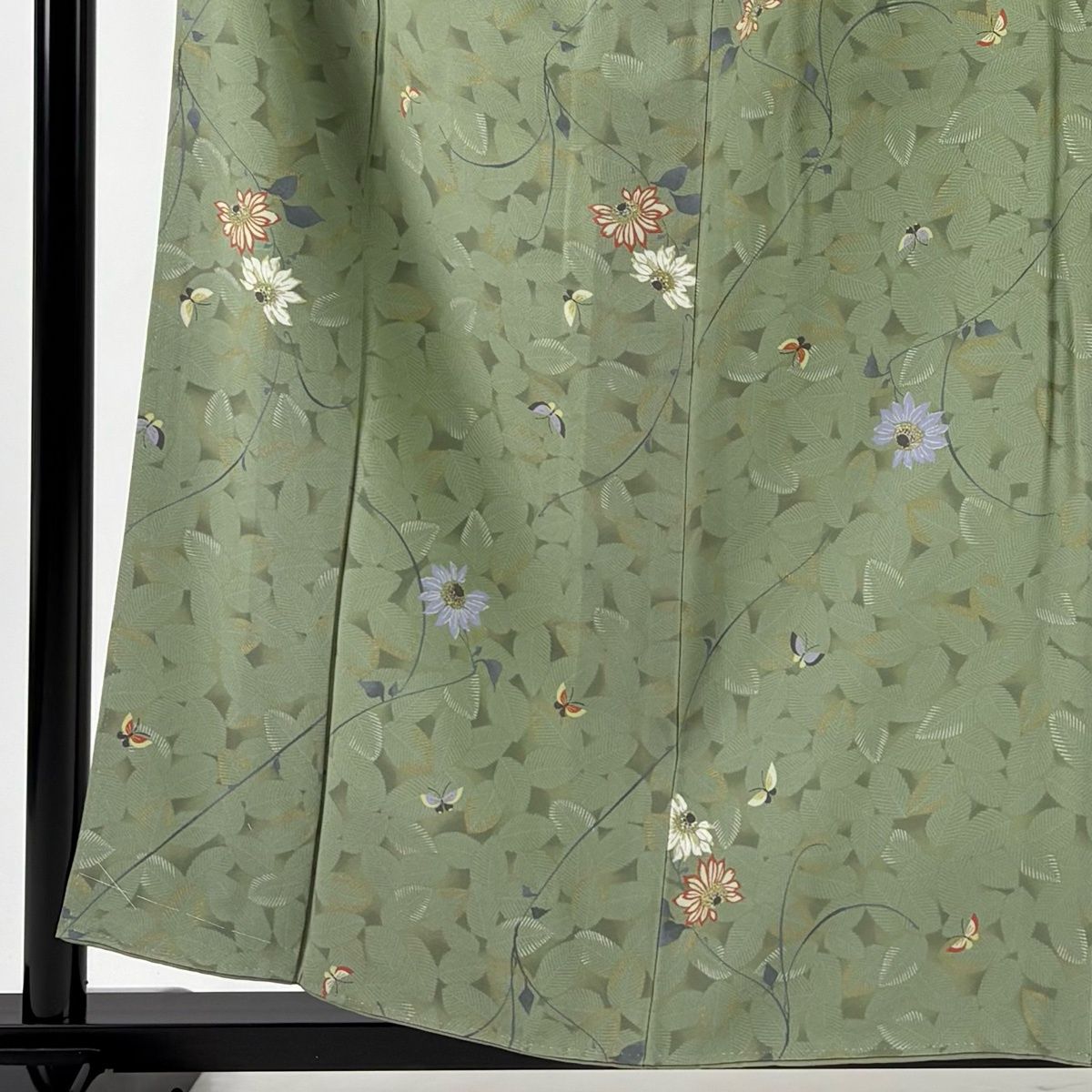 小紋 身丈159 cm 裄丈62 S 袷 草花 蝶 金銀彩 よもぎ色 正絹 秀品