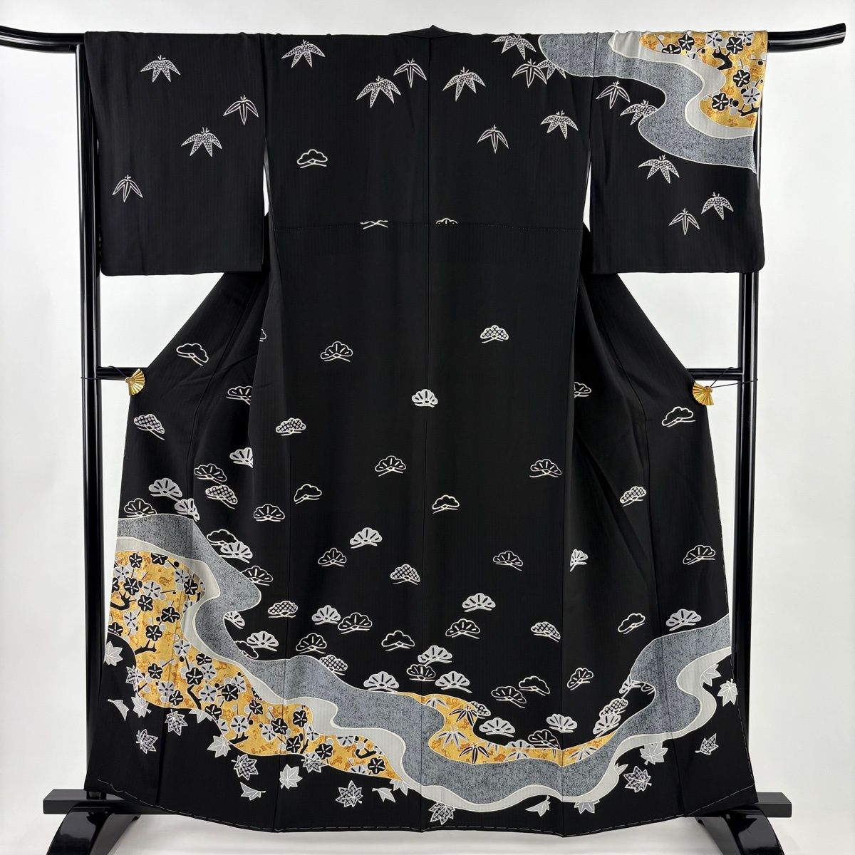 訪問着 身丈161.5 cm 裄丈67 M 袷 松竹梅 霞 金彩 染め分け 黒 正絹 秀品