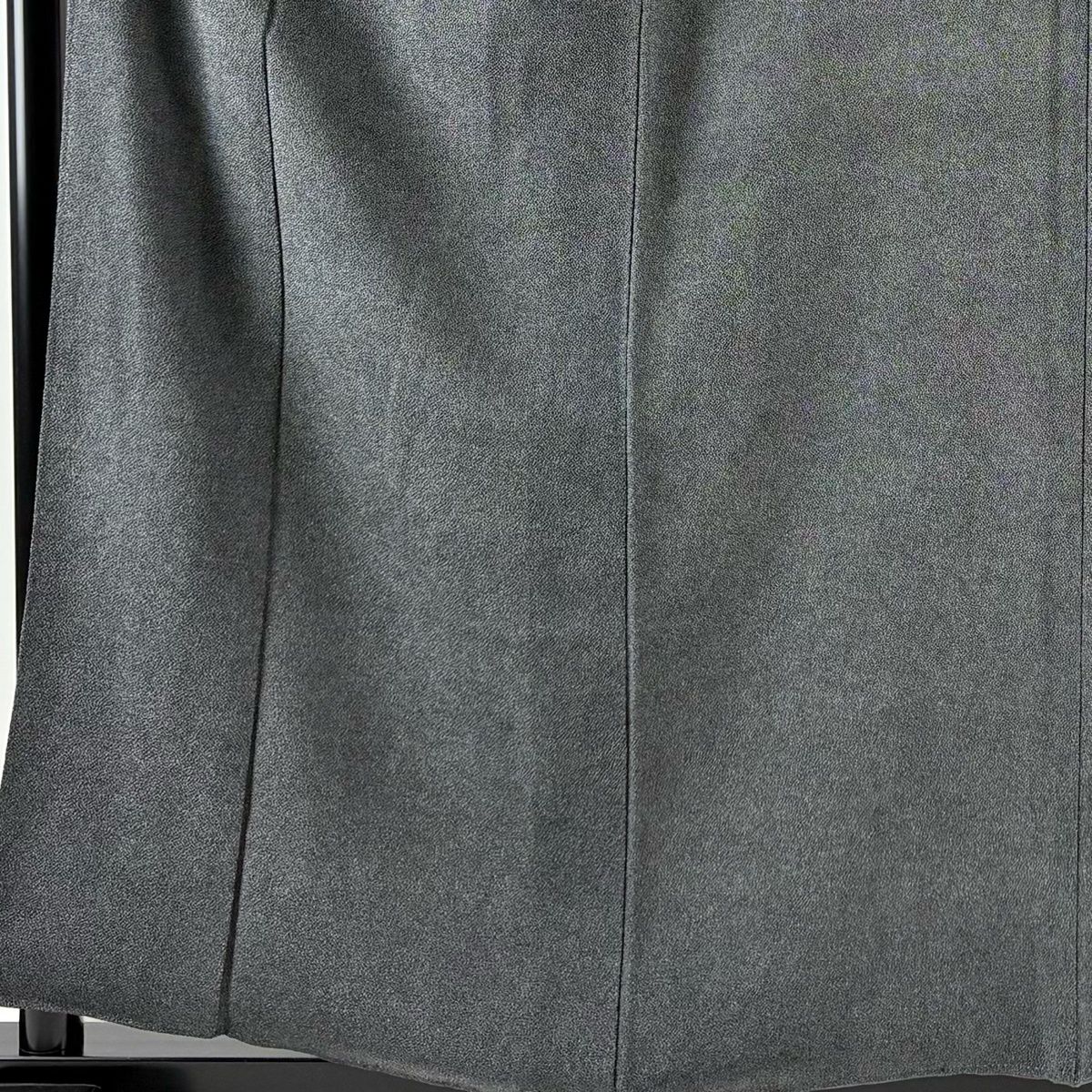 江戸小紋 身丈157.5 cm 裄丈68.5 L 袷 関正三郎 落款 鮫 縮緬 黒灰 正絹 秀品 一つ紋