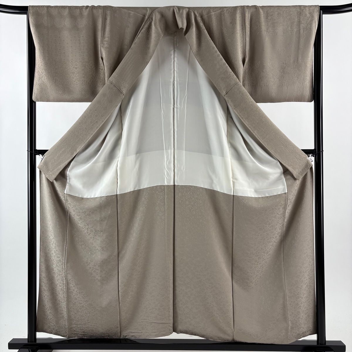  色無地 身丈157 5 cm 裄丈66 M 袷 地紋 灰茶 正絹 秀品 色無地 着物