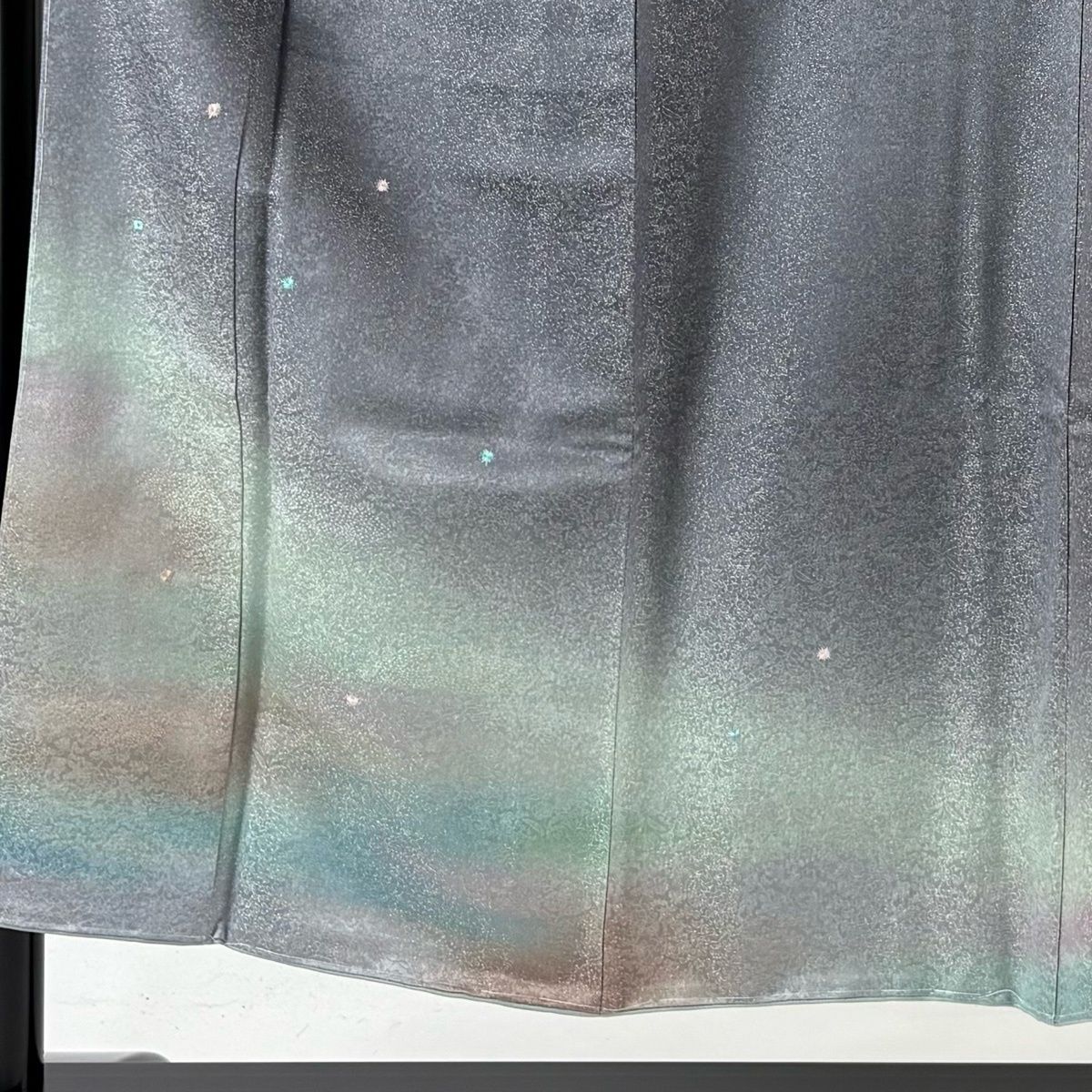 付下げ 身丈150.5 cm 裄丈63 S 袷 久保田一竹工房 やまと 落款 花 霞ぼかし 金通し 灰色 正絹