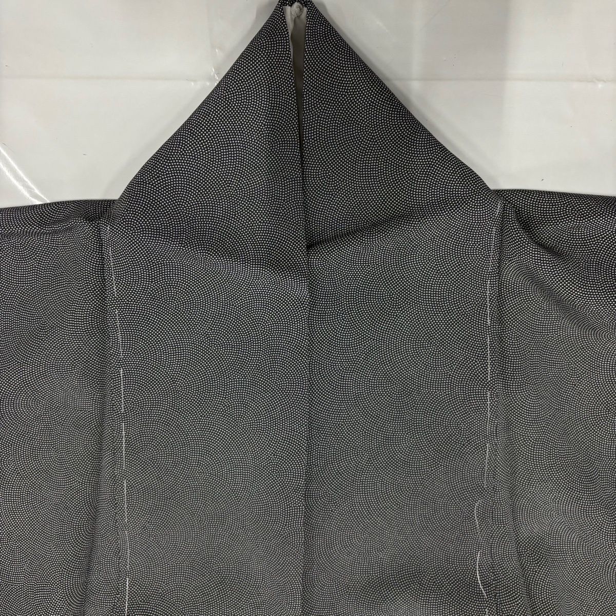 美品】 江戸小紋 身丈154cm 裄丈66.5cm M 袷 やまと 鮫文様 黒灰 正絹