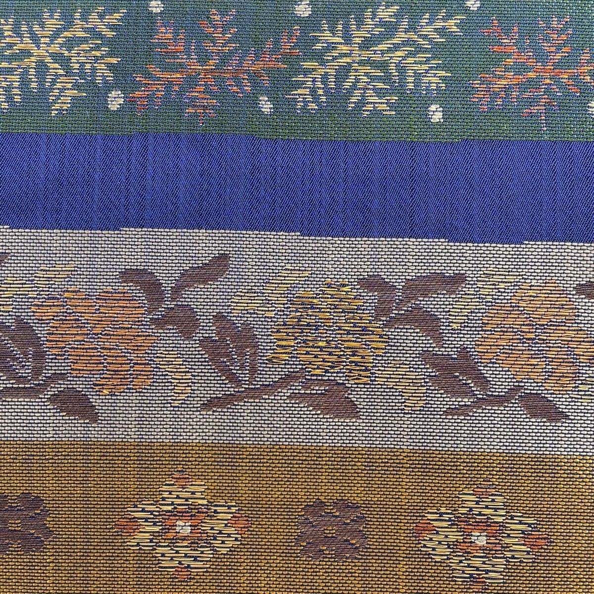 名古屋帯 帯屋捨松 落款 段縞 草花 金糸 箔 青紫 正絹