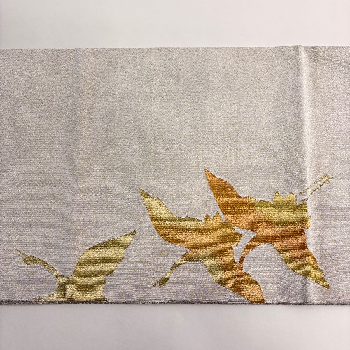 美品】 袋帯 秀品 関西仕立て 鶴 霞 金糸 銀色 お太鼓柄 正絹 【中古