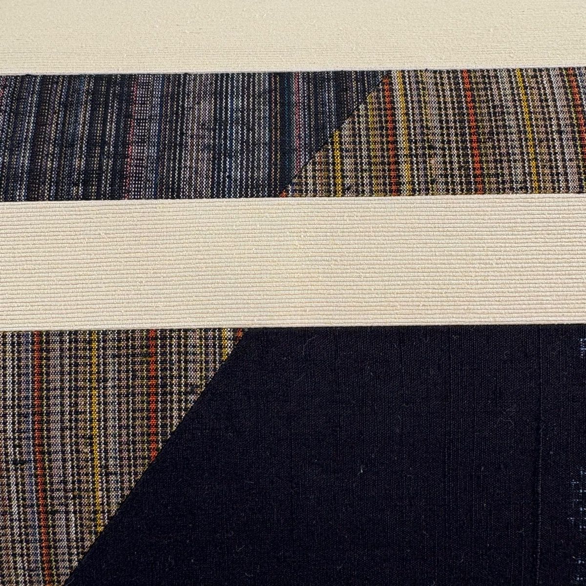 名古屋帯 秀品 縞 亀甲絣 切り嵌め クリーム 正絹