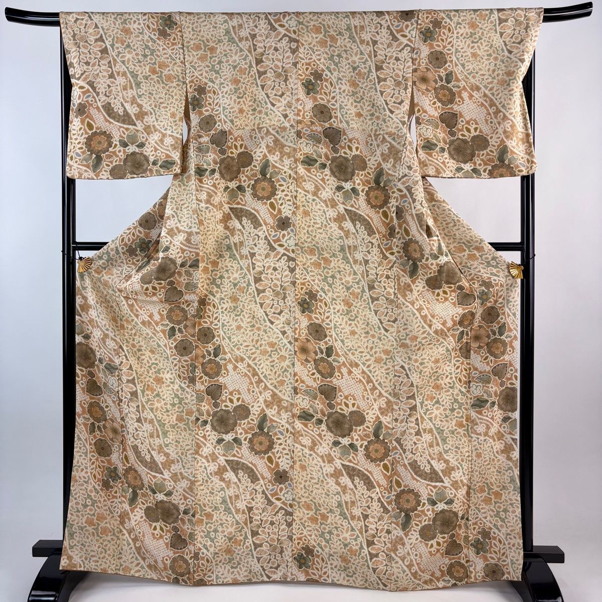 小紋 身丈168 cm 裄丈68 L 袷 落款 辻が花柄 金彩 縮緬 ベージュ 正絹