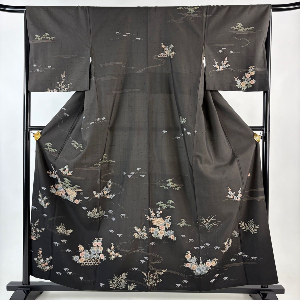 訪問着 身丈161 cm 裄丈66 M 袷 紬地 落款 家屋 松竹梅 焦茶色 正絹 名品