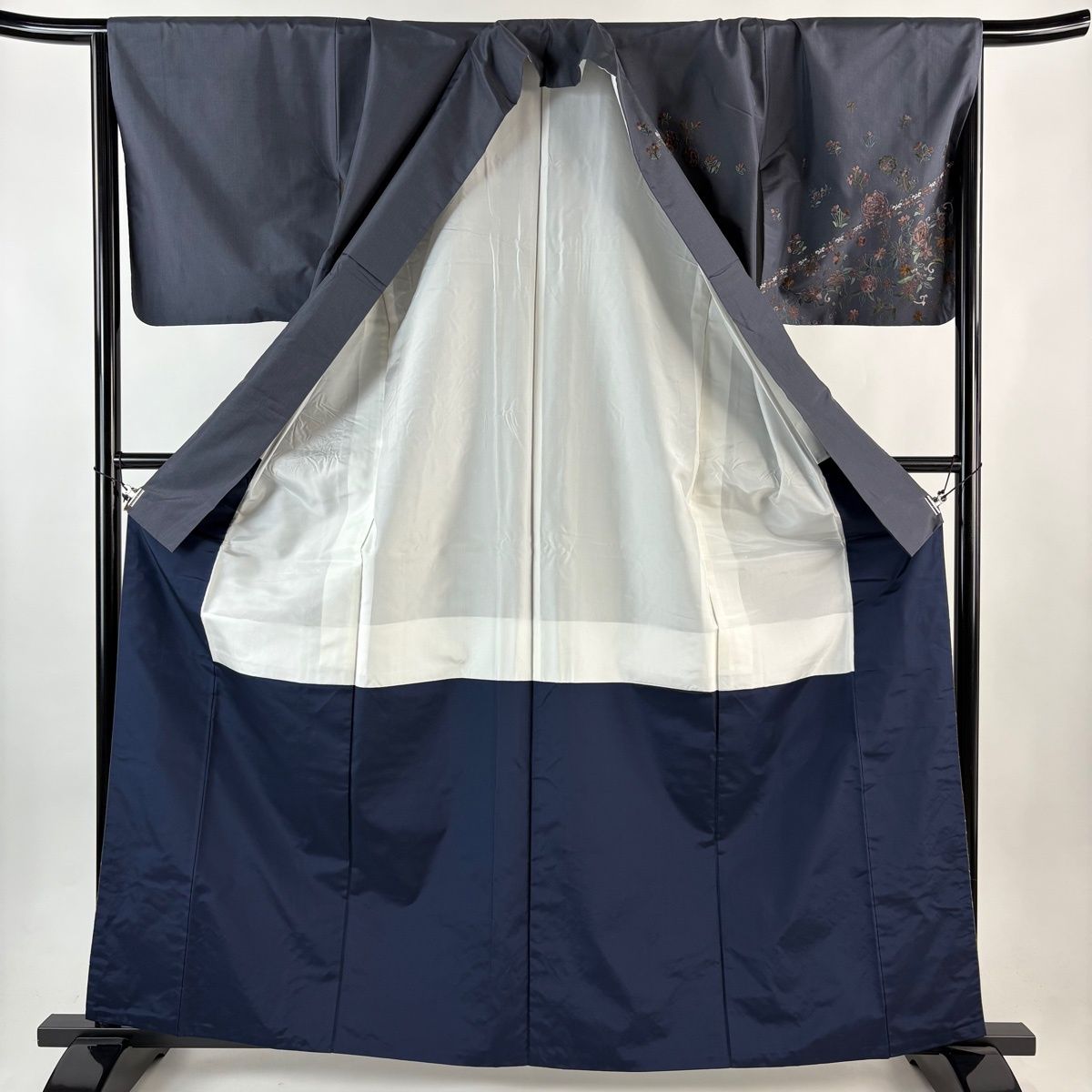  訪問着 身丈163 cm 裄丈67.5 L 袷 紬地 華文 草花 刺繍 墨色 正絹 訪問着 付け下げ 着物