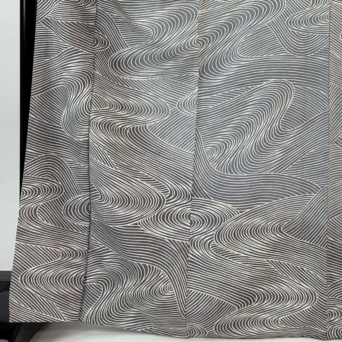 付下げ 身丈170 cm 裄丈67 M 袷 紬地 流水 灰色 正絹 名品