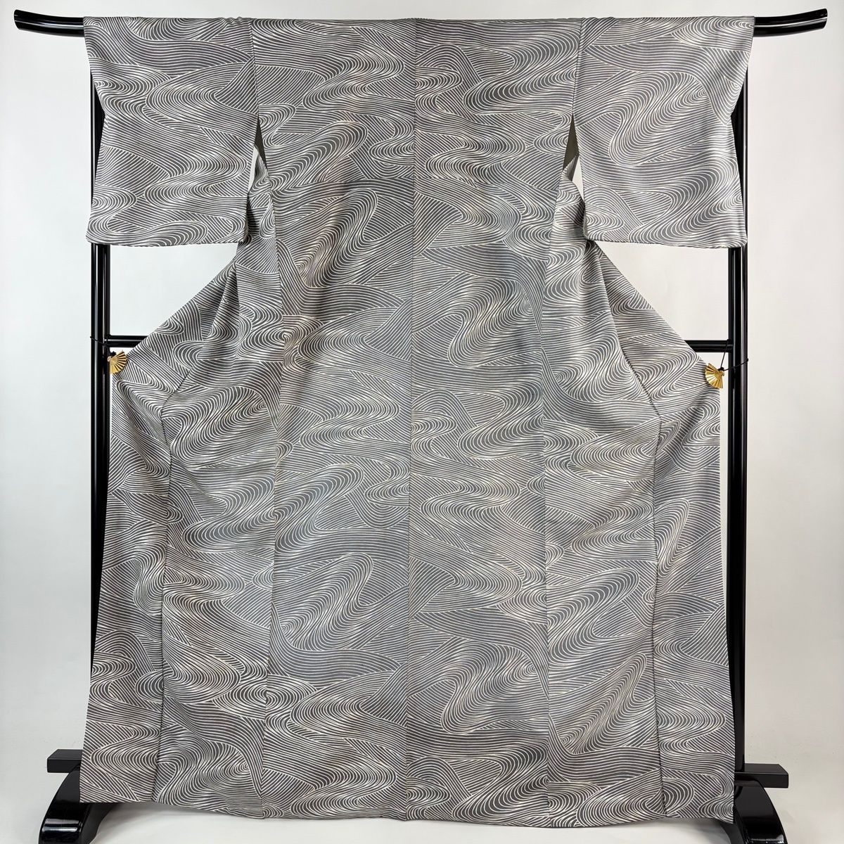 付下げ 身丈170 cm 裄丈67 M 袷 紬地 流水 灰色 正絹