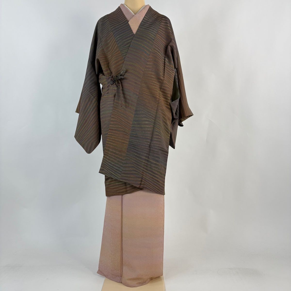 道中着 身丈98 cm 裄丈65 M 和装コート 縞模様 幾何学模様 ぼかし 茶色 正絹