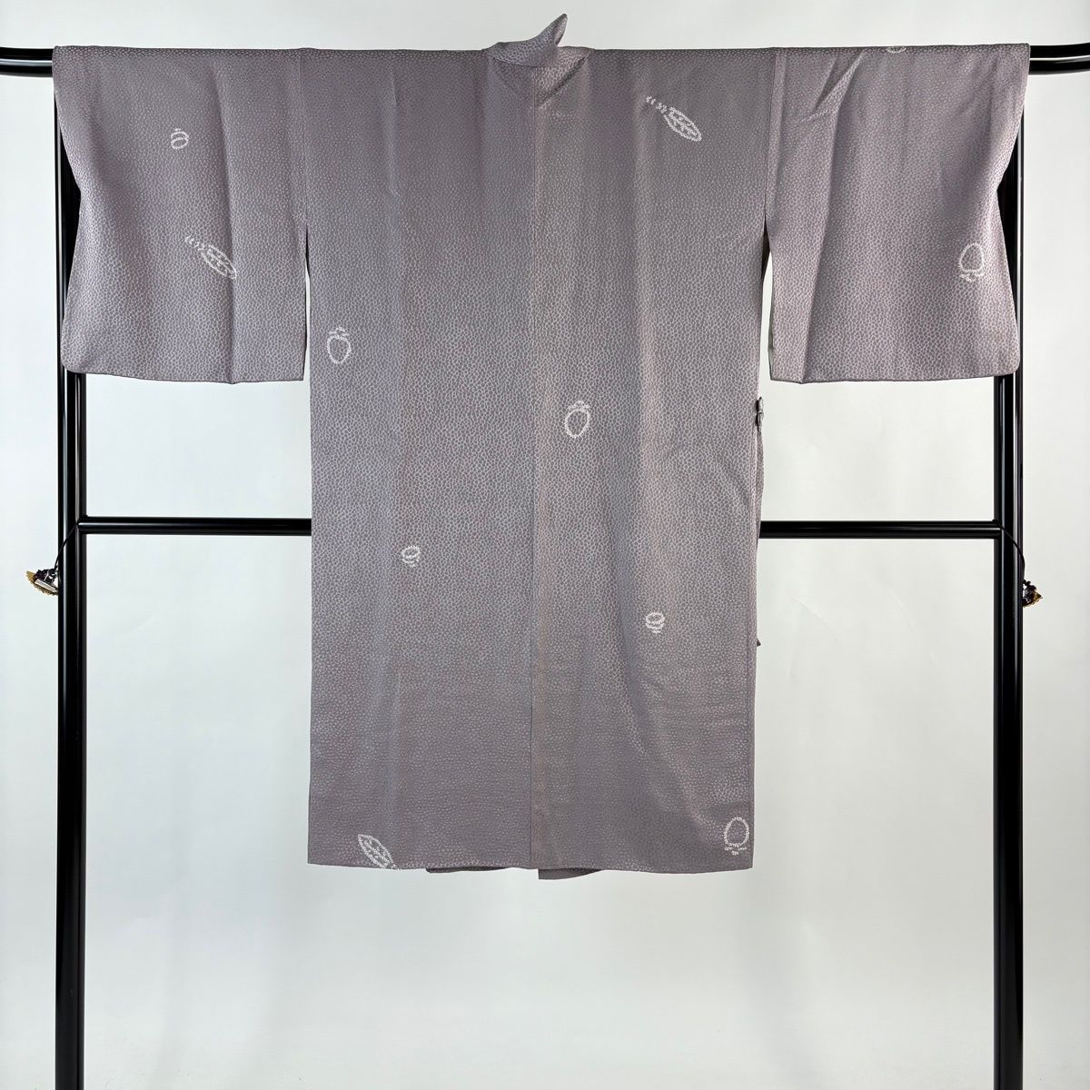 道中着 身丈112.5 cm 裄丈68.5 L 和装コート 茶道具 絞り 灰紫 正絹 名品