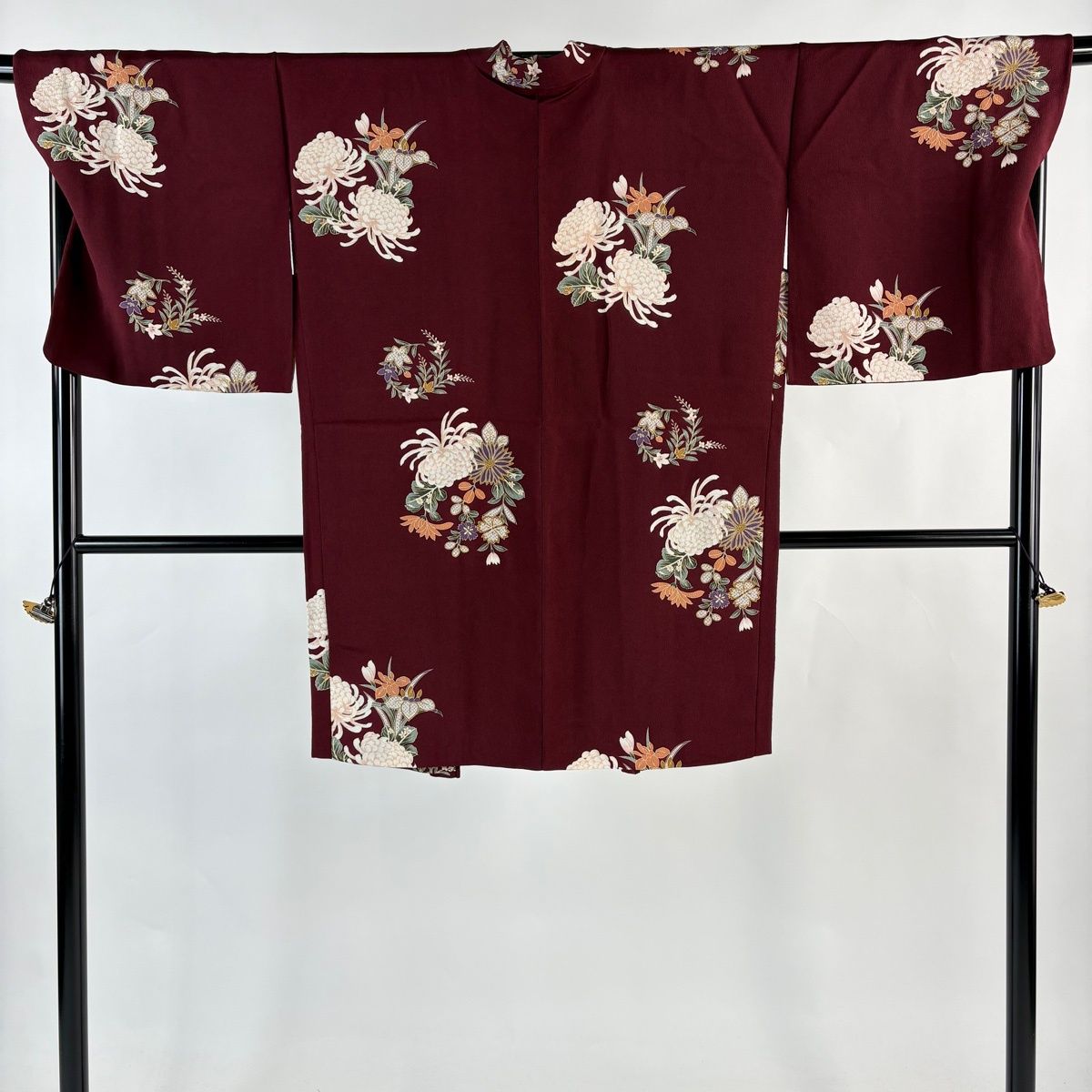 羽織 身丈97 cm 裄丈70.5 L 菊 草花 縮緬 えんじ色 正絹 名品