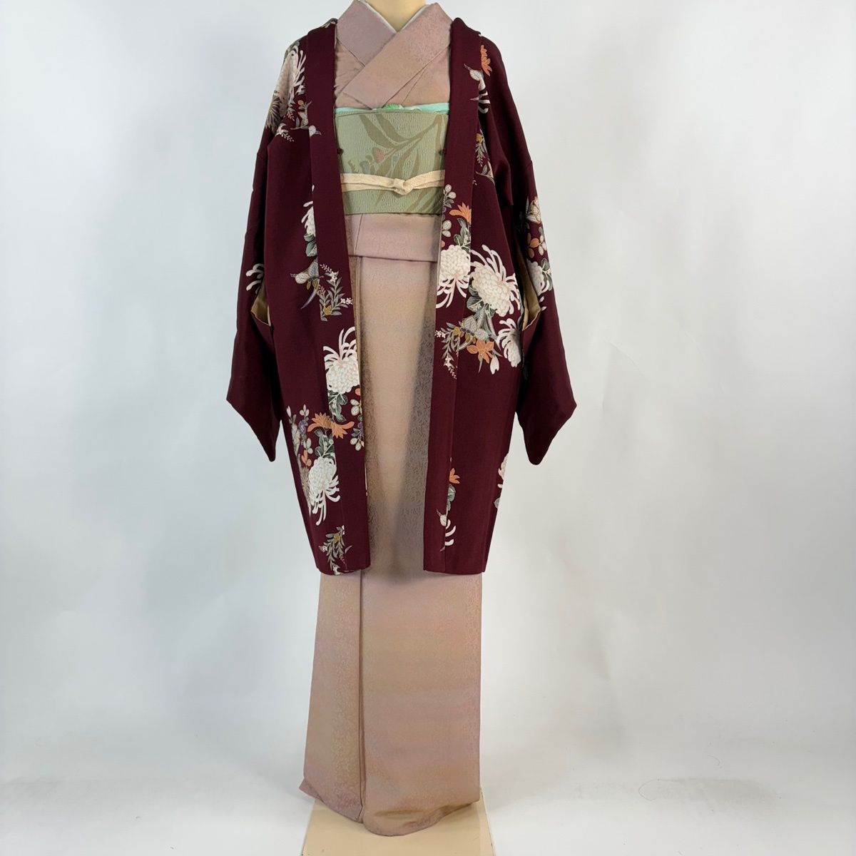 羽織 身丈97 cm 裄丈70.5 L 菊 草花 縮緬 えんじ色 正絹