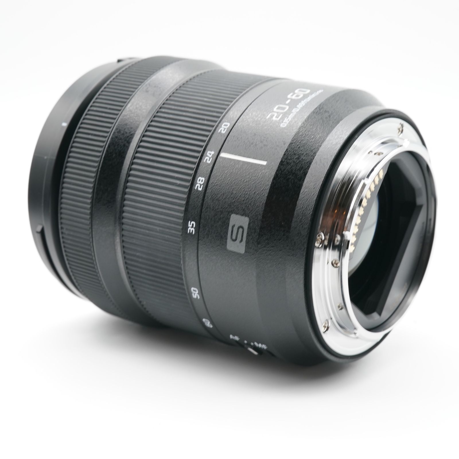 ■ほぼ新品■ PANASONIC LUMIX S 20-60mm #C462 ほぼ新品 パナソニック LUMIX S 20-60mm F3.5-5.6 S-R2060 あると
