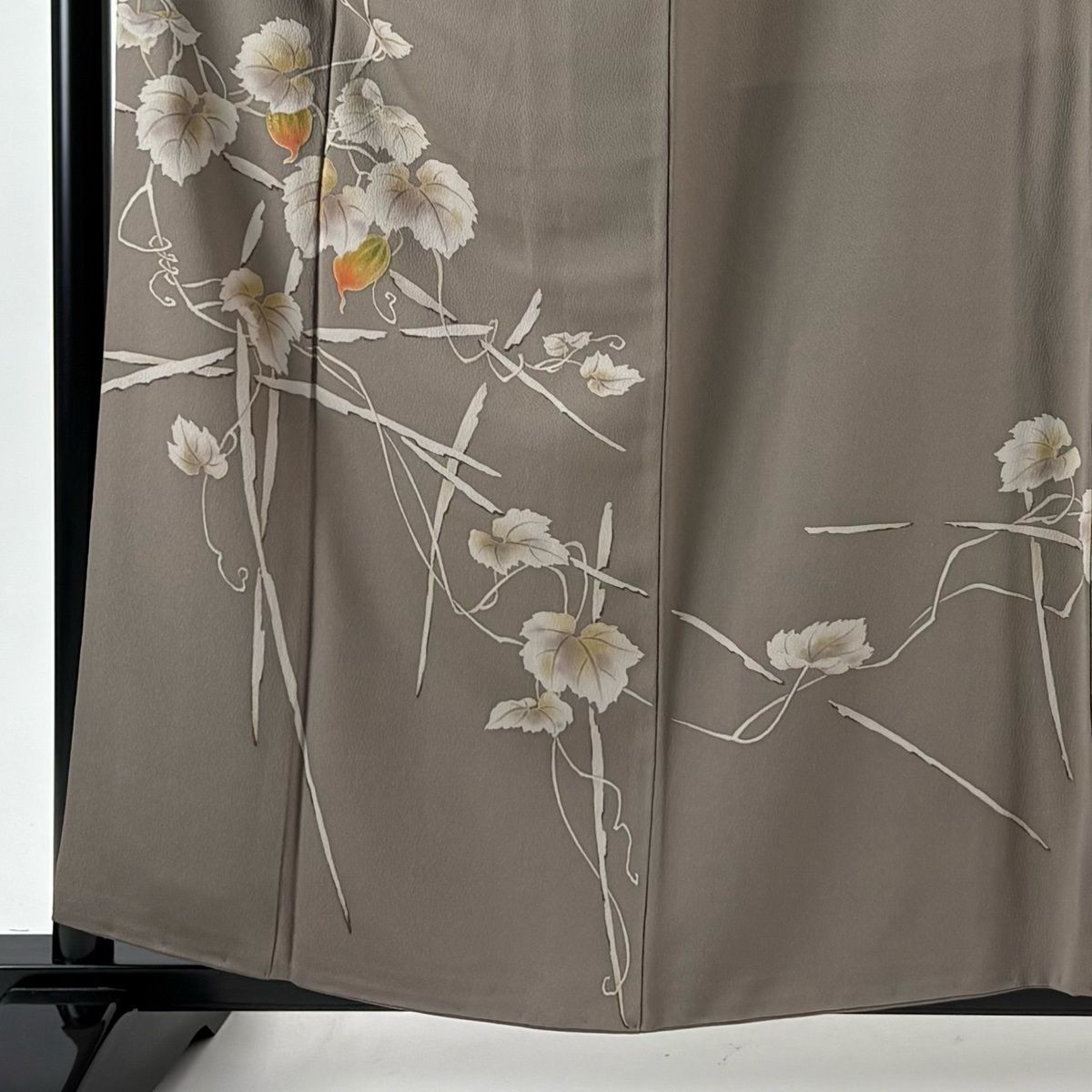 訪問着 身丈158 cm 裄丈65 M 袷 落款 葉と実 刺繍 灰茶 正絹 秀品