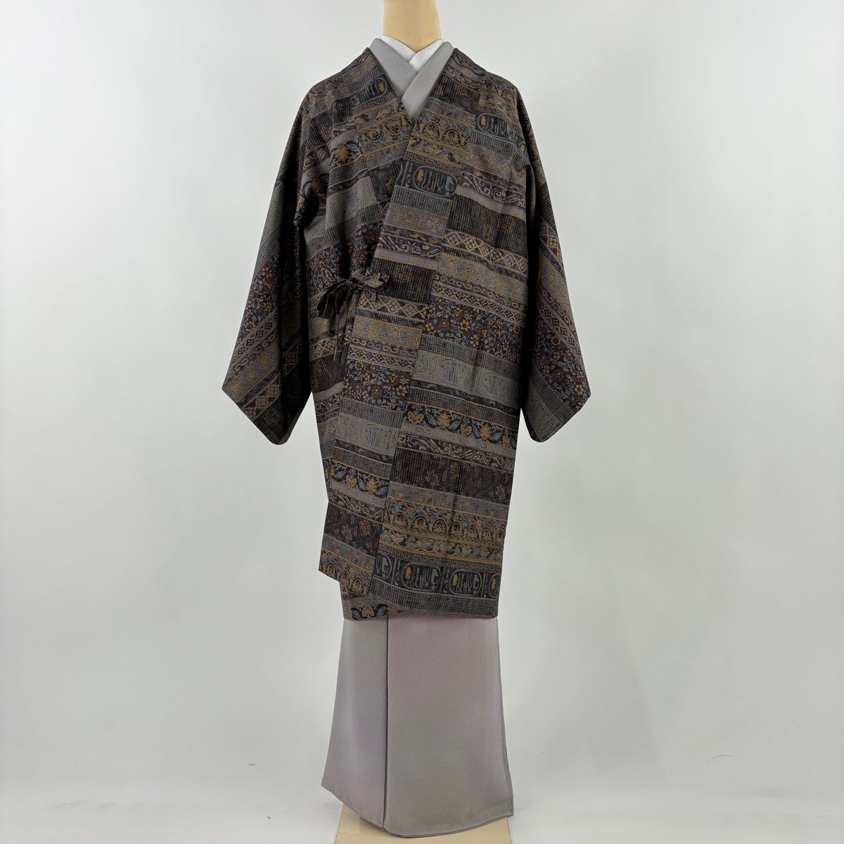 道中着 身丈101 cm 裄丈65 M 紬地 段縞 草花 灰茶 正絹 秀品