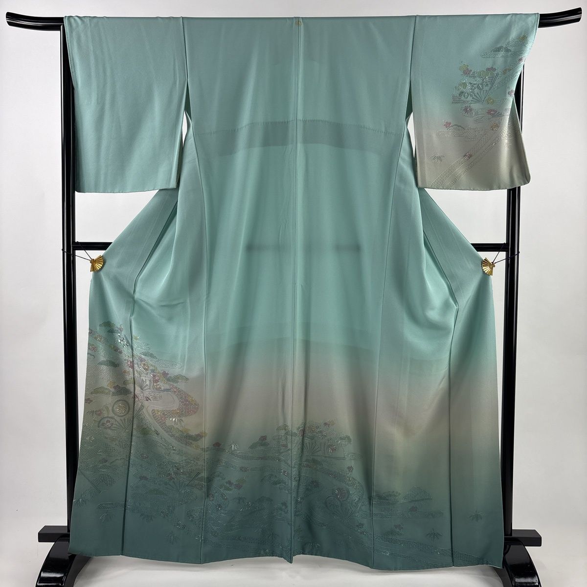 訪問着 身丈166 cm 裄丈67.5 L 袷 扇 松竹梅 刺繍 ぼかし 薄緑 正絹 秀品 一つ紋