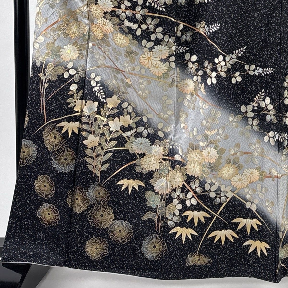 訪問着 身丈165.5 cm 裄丈66 M 袷 秋草 笹 金糸 金銀彩 黒 正絹 秀品