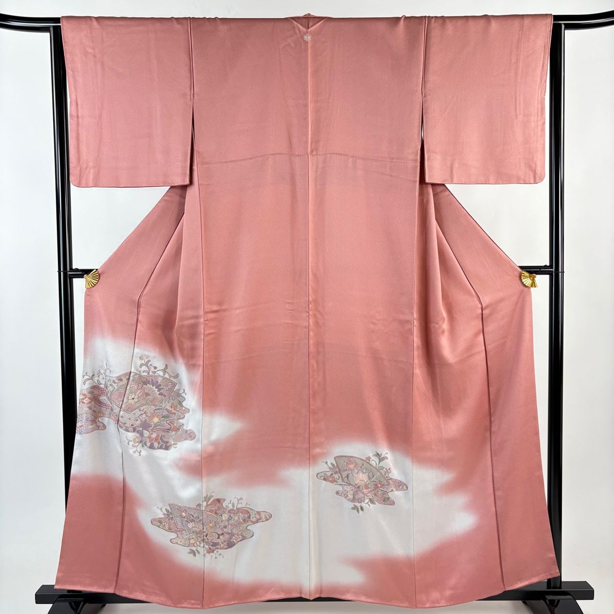 色留袖 身丈158.5cm 裄丈65.5cm M 袷 扇面 草花 刺繍 ぼかし ピンク