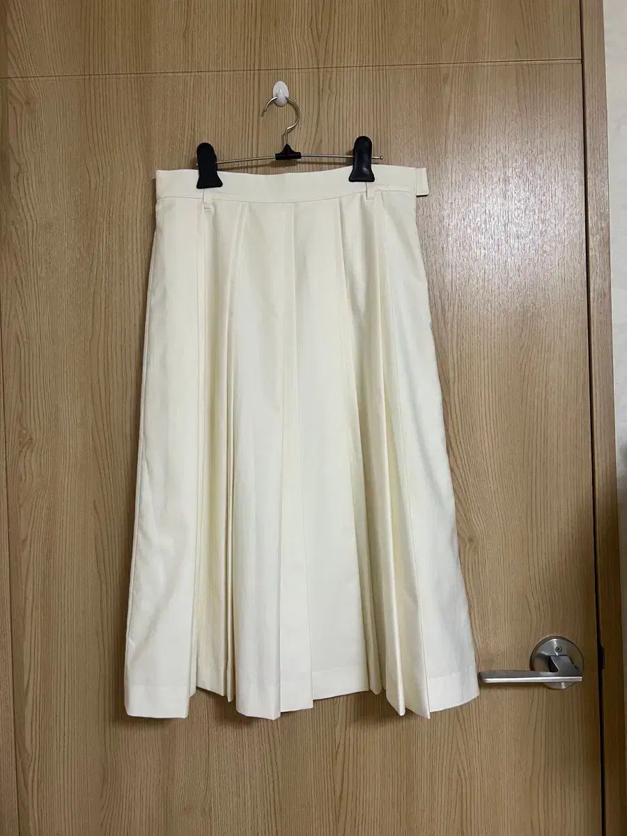 Dunst ダンスト プリーツ スカート