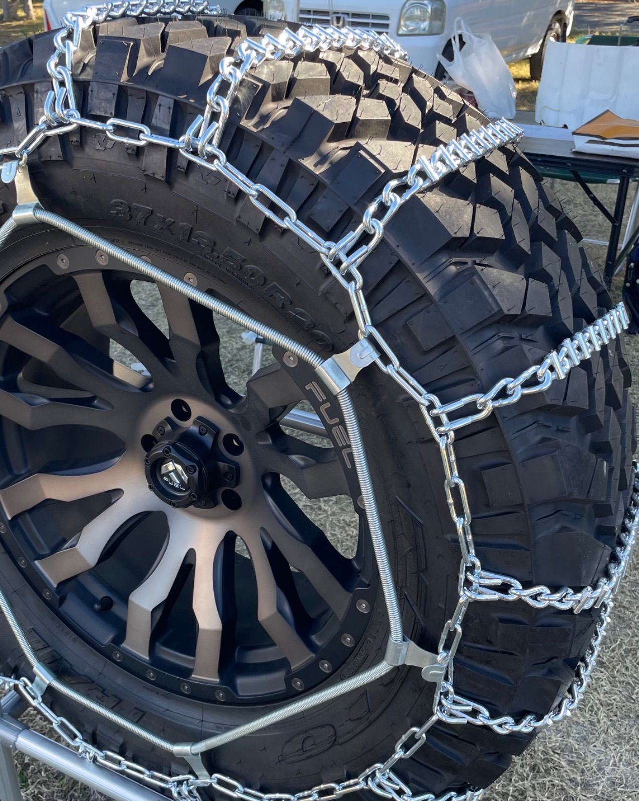 18他ラグ付きタイヤチェーン