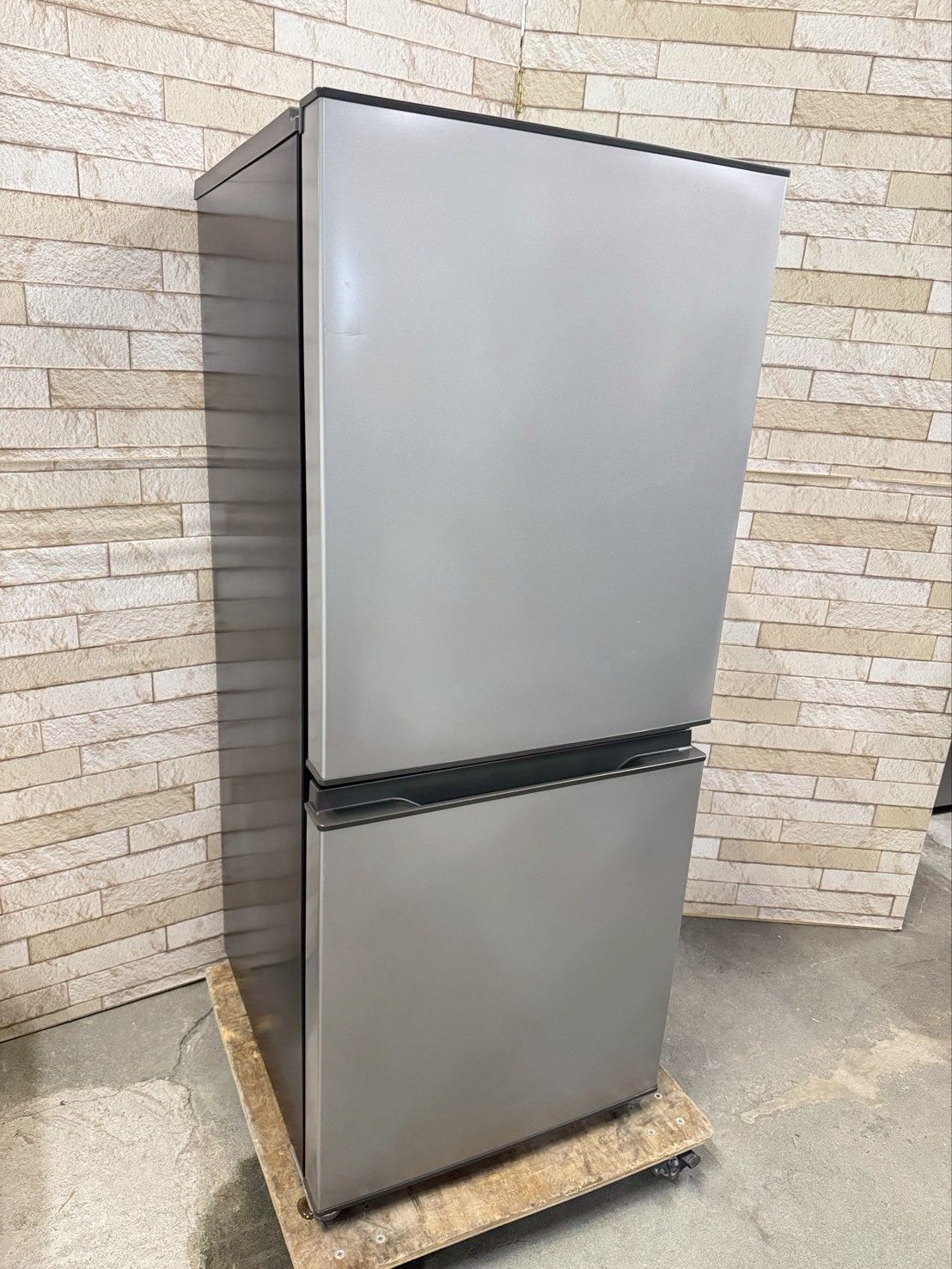 高年式】大阪送料無料☆3か月保障付き☆冷蔵庫☆アクア☆2ドア☆2024年