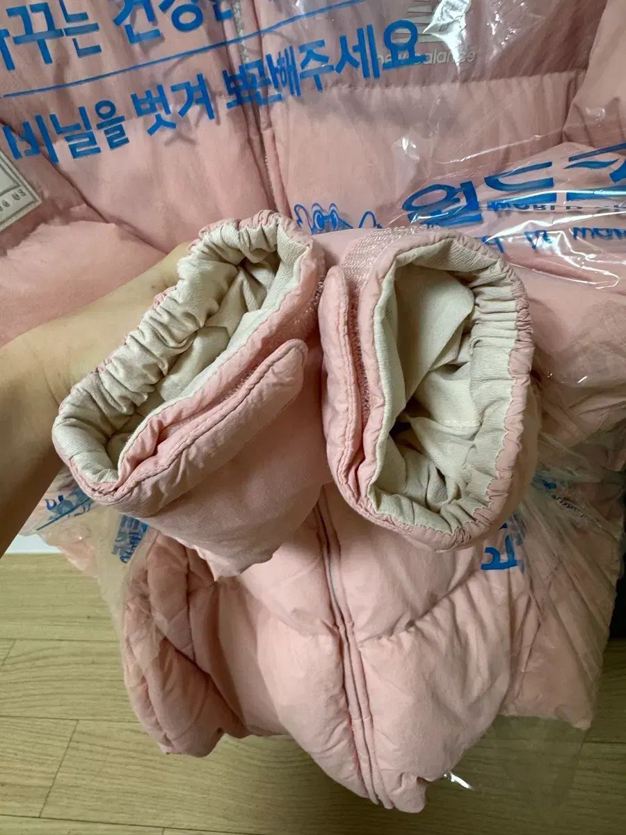 ニュー ンスキッズ グースダウン 160