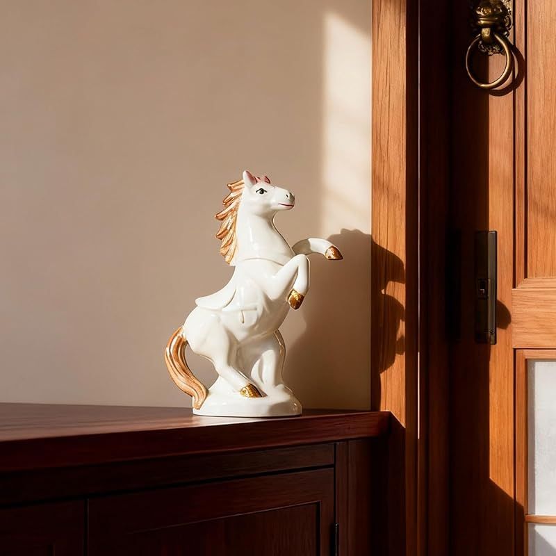 新品】 干支 うま 置物 白馬 玄関 縁起物 馬 午年 手のひらサイズ 2026